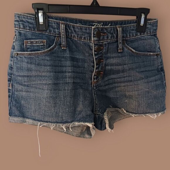 Universal Thread Distressed Denim Shorts Womens 2/26R Casual Style - Picture 1 of 12